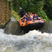 tempat rafting di Sentul