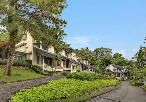 Gunung Geulis Resort